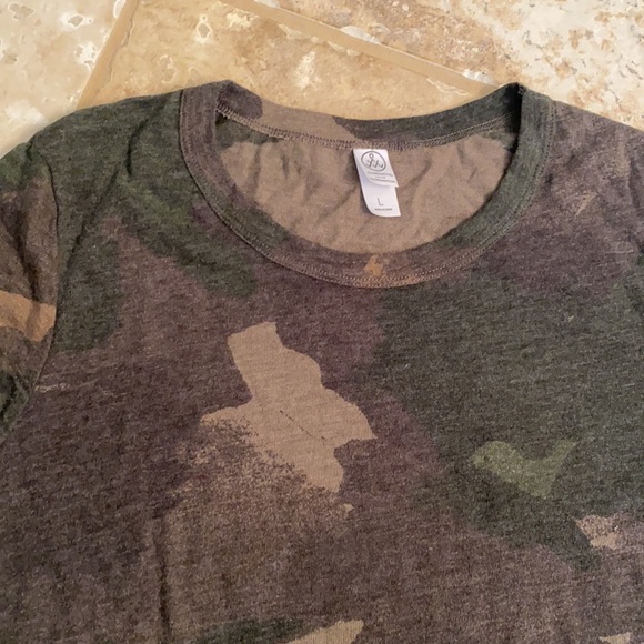 Alternative Earth Apparel Camo Tee - Picture 3 of 6